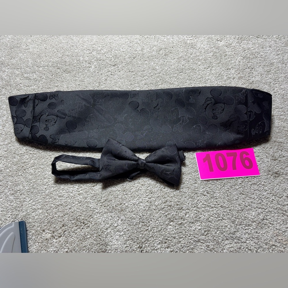 The tie works cummerbun and bow tie set Disney Mickey Mouse‎ black
